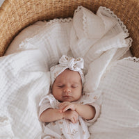 Pretty White Muslin Lace Blanket Swaddle Photography Prop