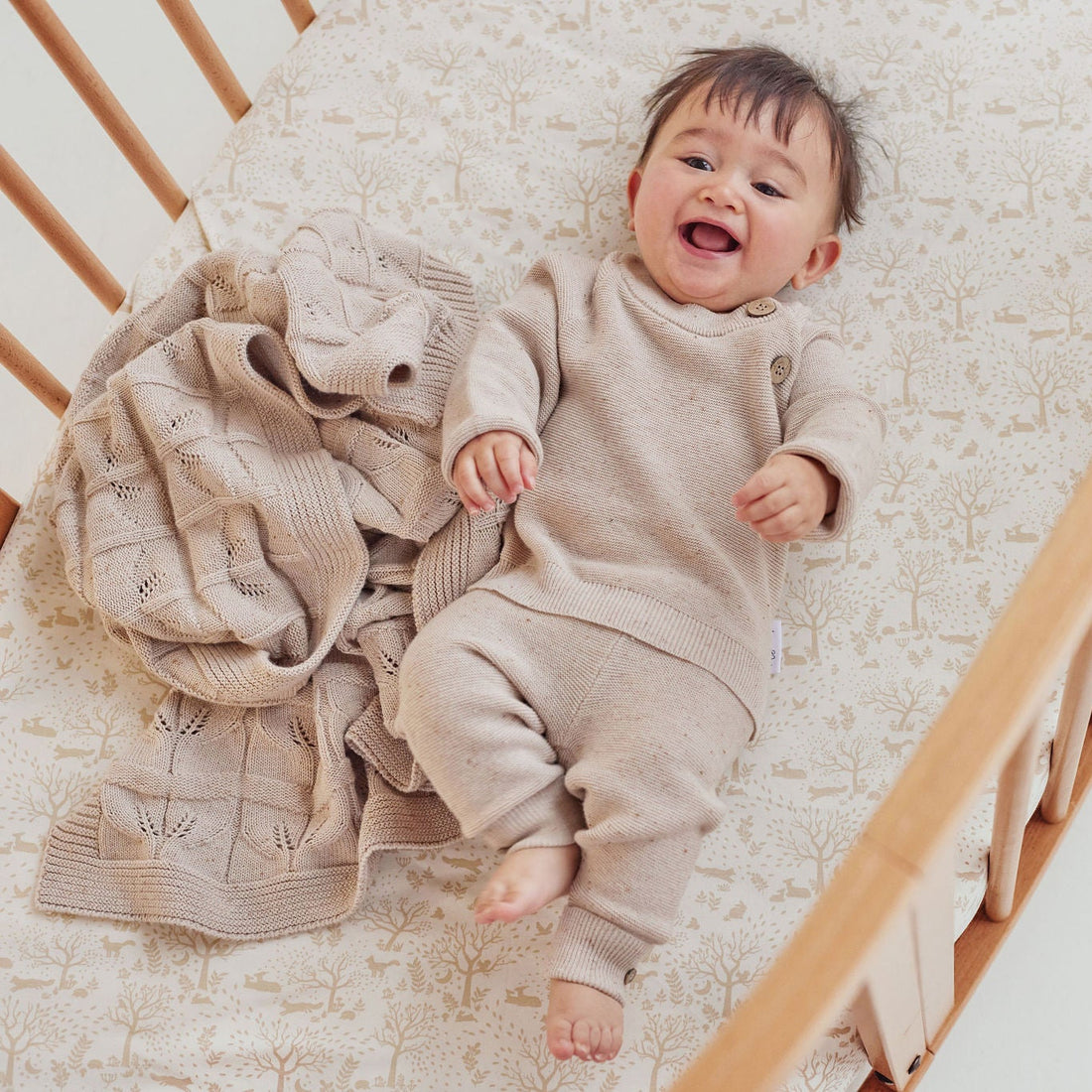 Sand Fleck Knit Leaf Blanket