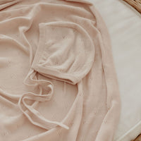 Aster & Oak Organic Heirloom Knitted 4 Piece Baby Gift Set Pink