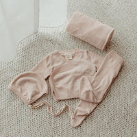 Aster & Oak Organic Heirloom Knitted 4 Piece Baby Gift Set Pink