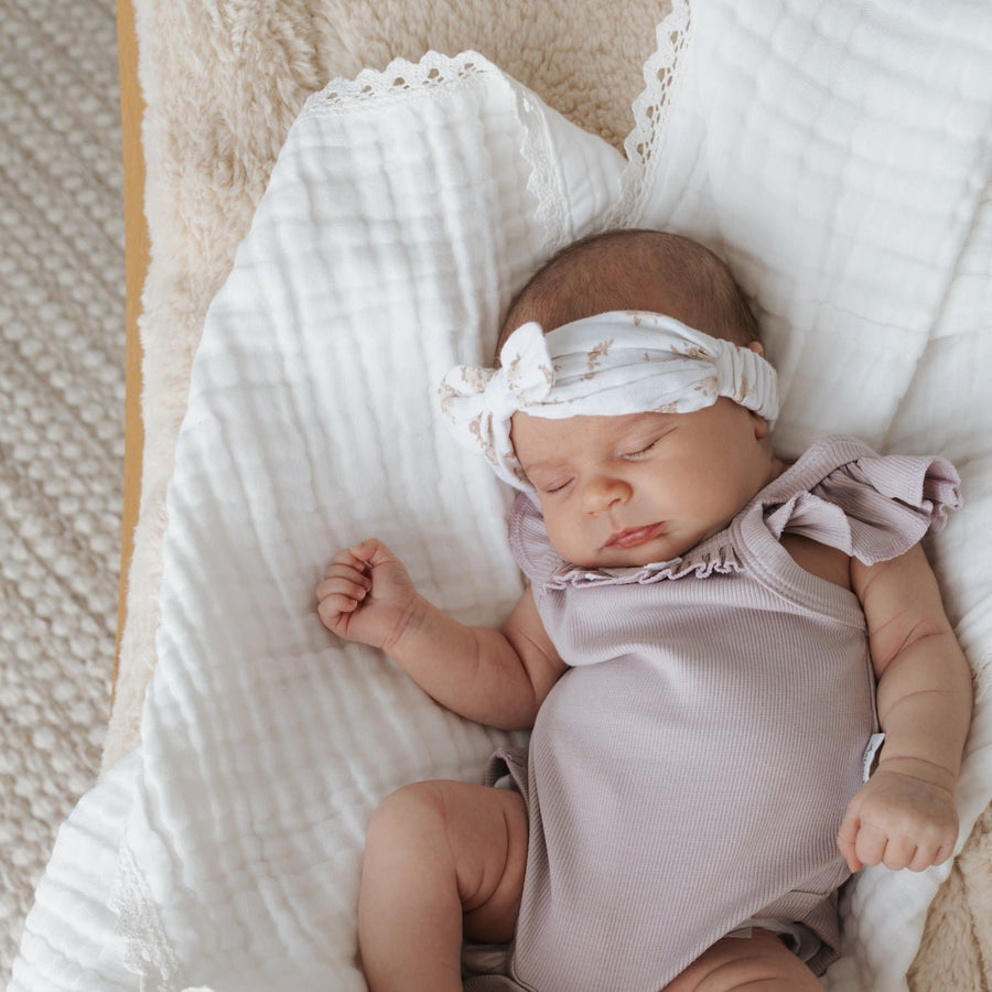 Pretty White Muslin Lace Blanket Swaddle Photography Prop