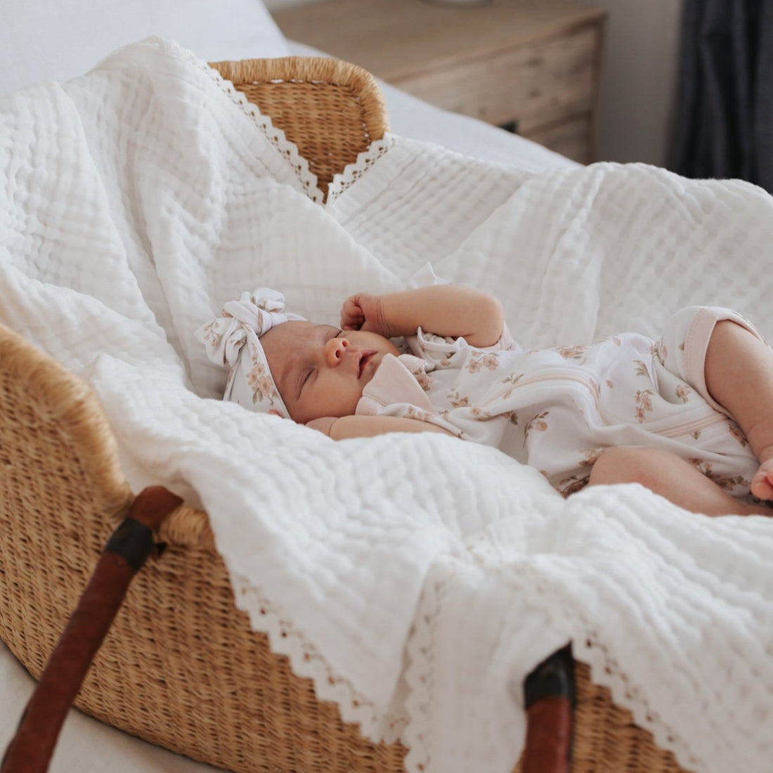 White lace blanket hotsell