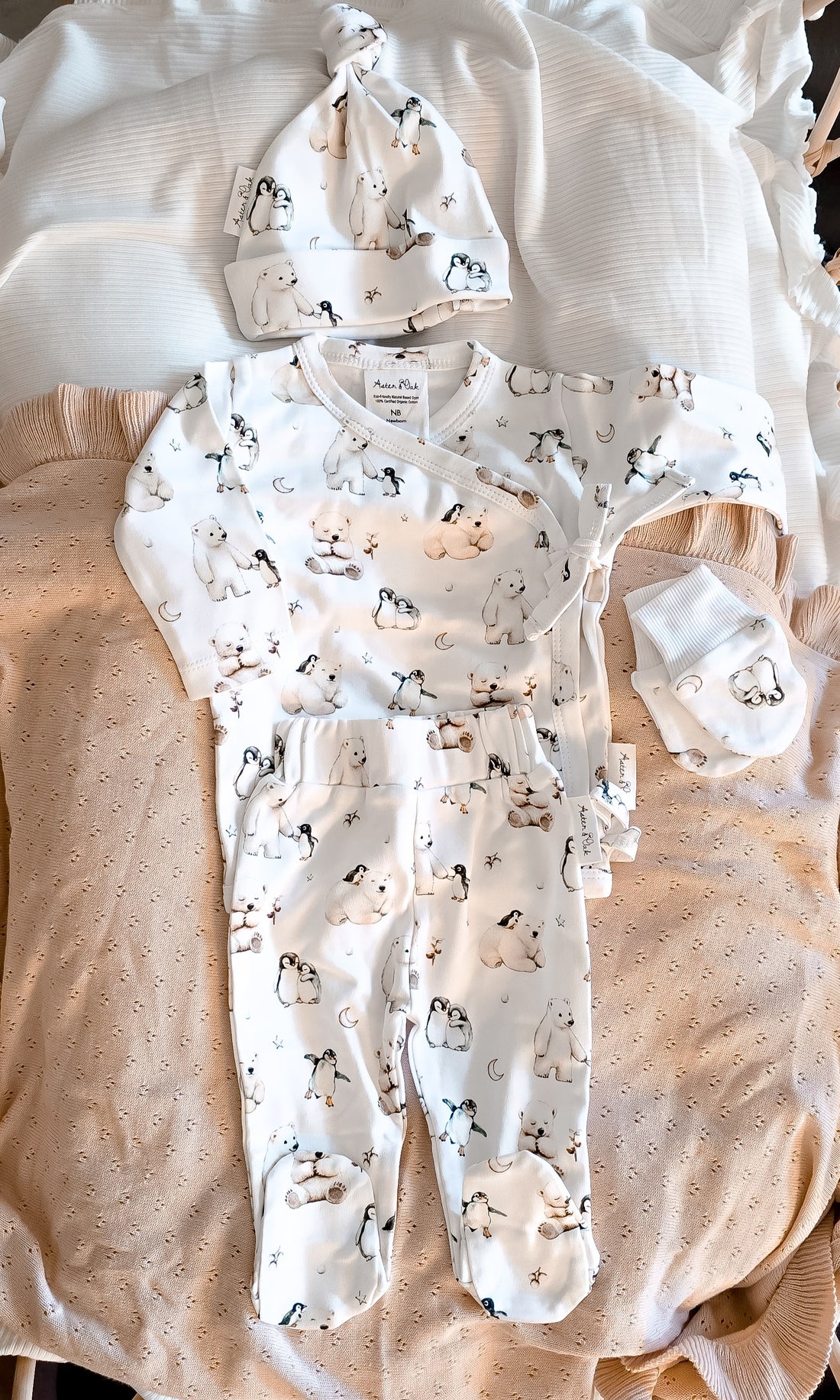 Polar Friends 5 Piece Gift Set