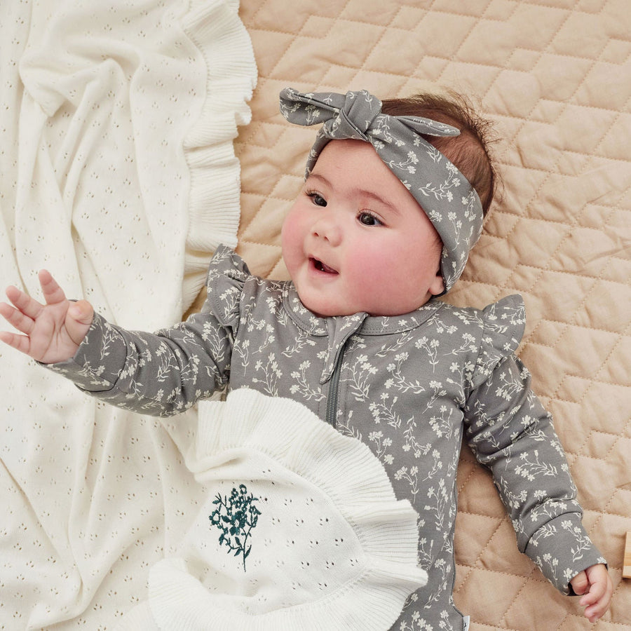 Ivory White Ruffle Knit Blanket