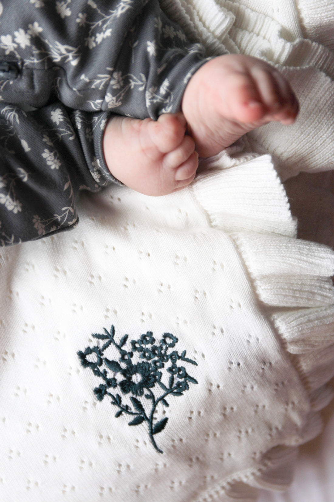 Ivory White Ruffle Knit Blanket