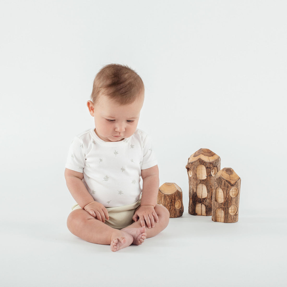 Little Leaf AOP Onesie | Aster & Oak Organic Bodysuits