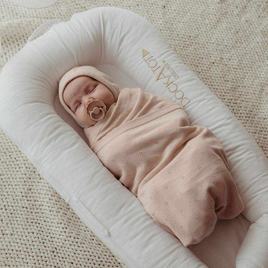Aster & Oak Organic Heirloom Knitted 4 Piece Baby Gift Set Pink