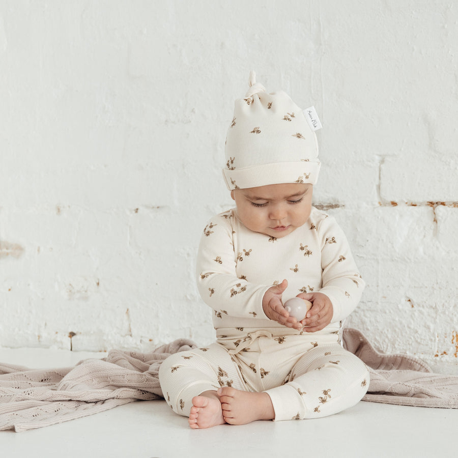 Bee Luxe Rib Baby Knot Hat | Natural Organic Cotton Neutral