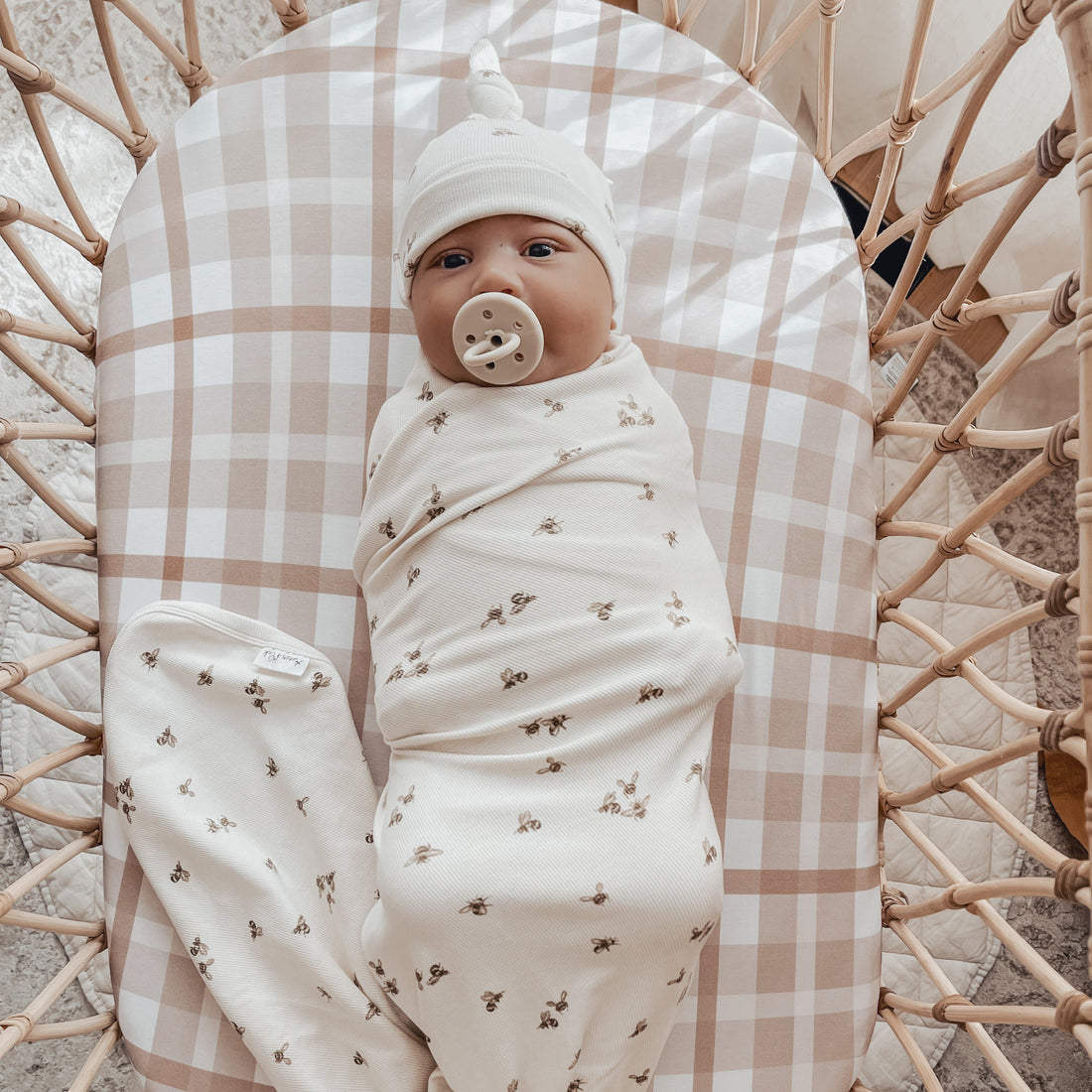 Bee Luxe Rib Baby Knot Hat | Natural Organic Cotton Neutral